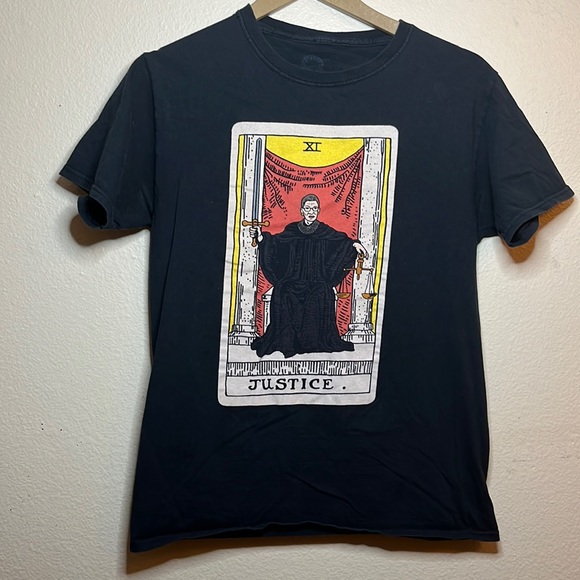 Ruth Bader Ginsburg tarot card T-shirt - Picture 1 of 4